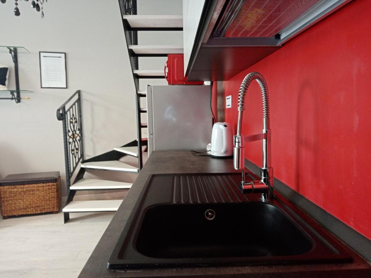 קליארי Einaudi 56 Guest House מראה חיצוני תמונה