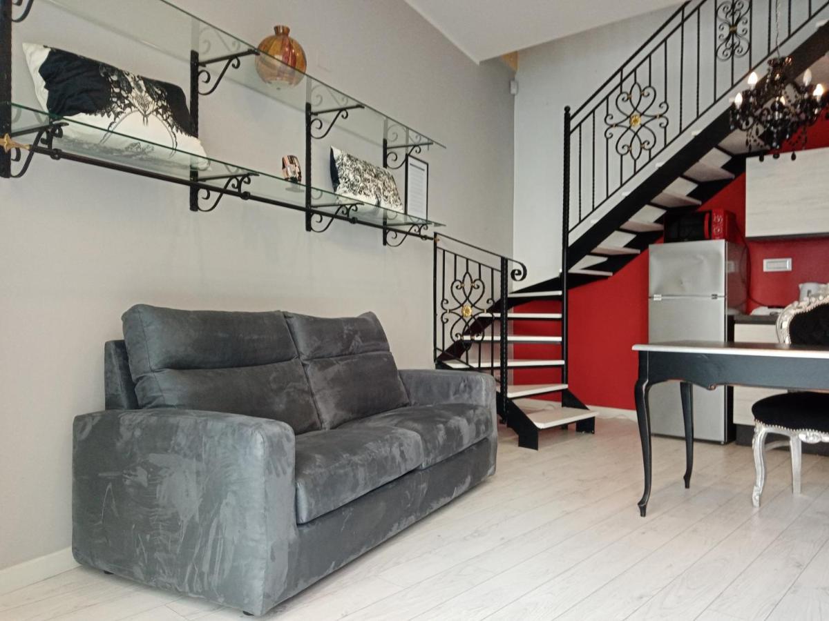 קליארי Einaudi 56 Guest House מראה חיצוני תמונה